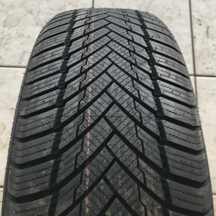 Зимние шины Rotalla SETULA W RACE S130 155/60 R15 0